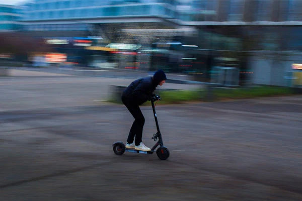 Fast Electric Scooter Guide: How Fast Can They Really Go?